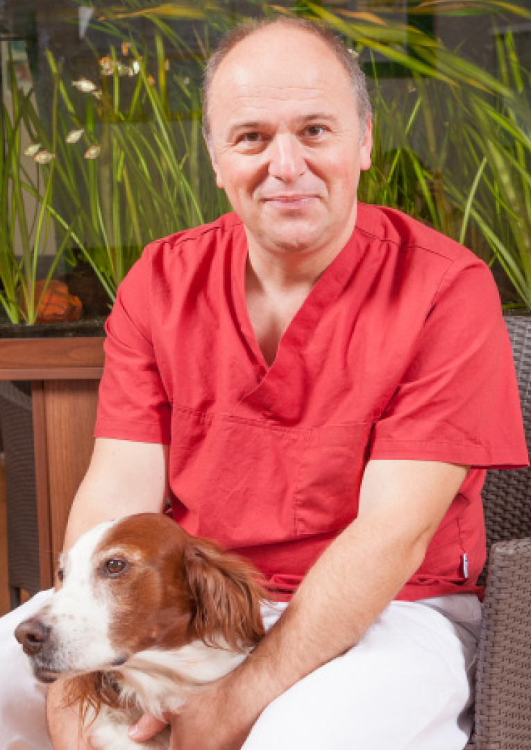 Tierarzt Mag.vet.med. Volker Harra, Gründer der Tierklinik Stadlau